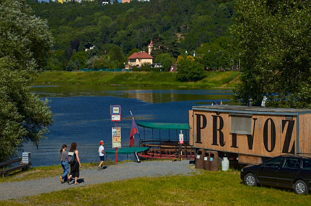 Přívoz V Podbabě